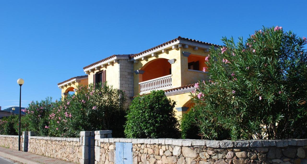 Residence Oasi E Oasi Blu San Teodoro  Exterior foto